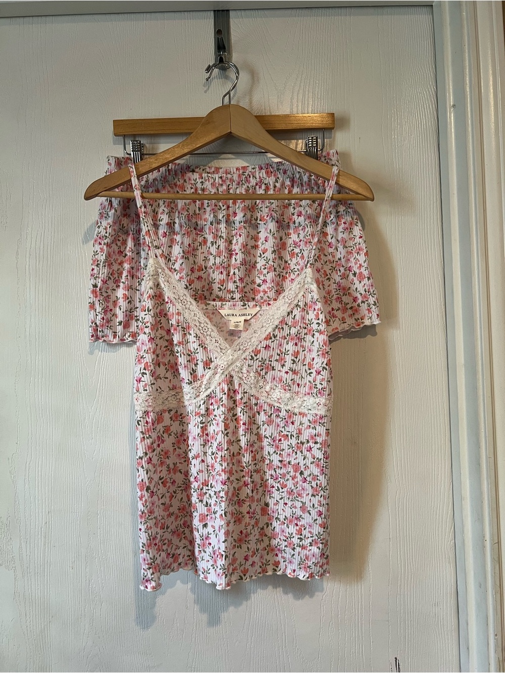 Laura Ashley White Floral Cami Top & Shorts Pajamas 2-Pc Set Women Sz Large - Picture 1 of 4